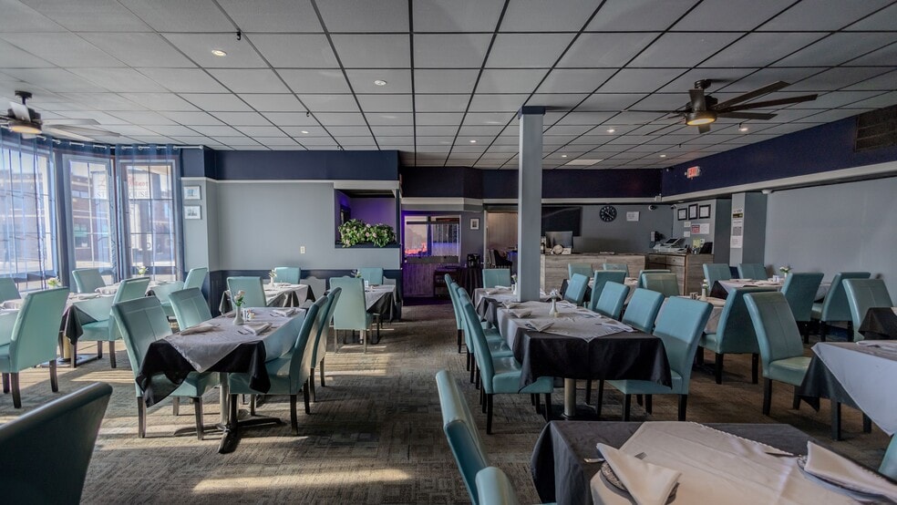 More Photos Of 1525 16th St, Central City General Retail For Sale