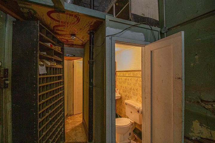 More Photos Of 155 W Main St, Aguilar Storefront Retail Office For Sale