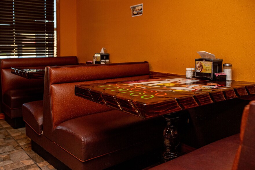 More Photos Of 421 N Virginia St, Port Lavaca Restaurant For Sale