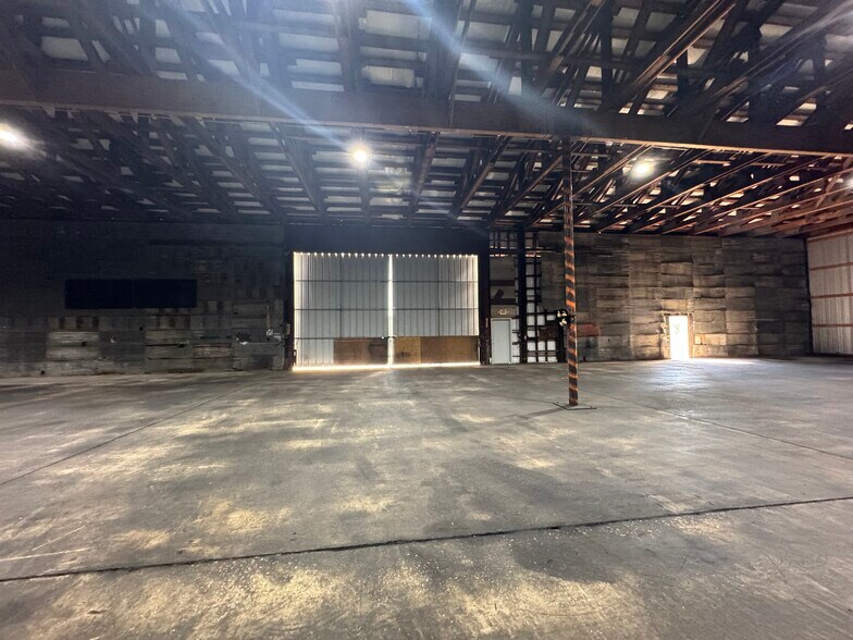 More Photos Of 813 Dumont St, South Houston Service For Lease