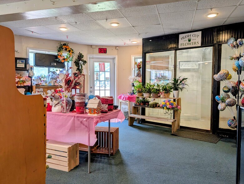 More Photos Of 1874 Grand Central Ave, Horseheads General Retail For Sale