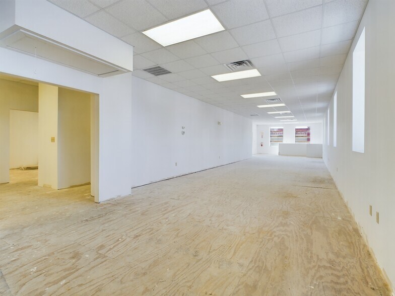 More Photos Of 101 E Elm St, Union City General Retail For Sale