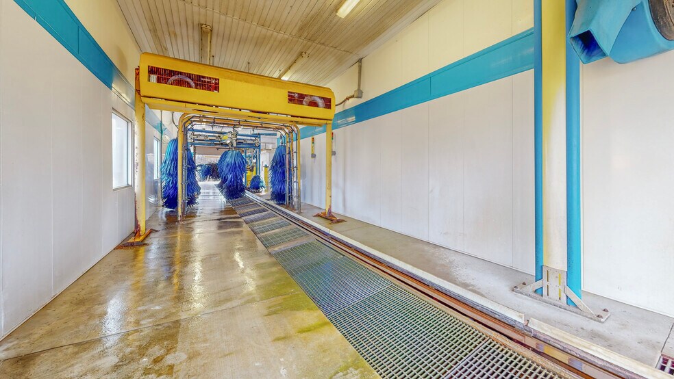 More Photos Of 4180 Sunset Blvd, Steubenville Carwash For Sale