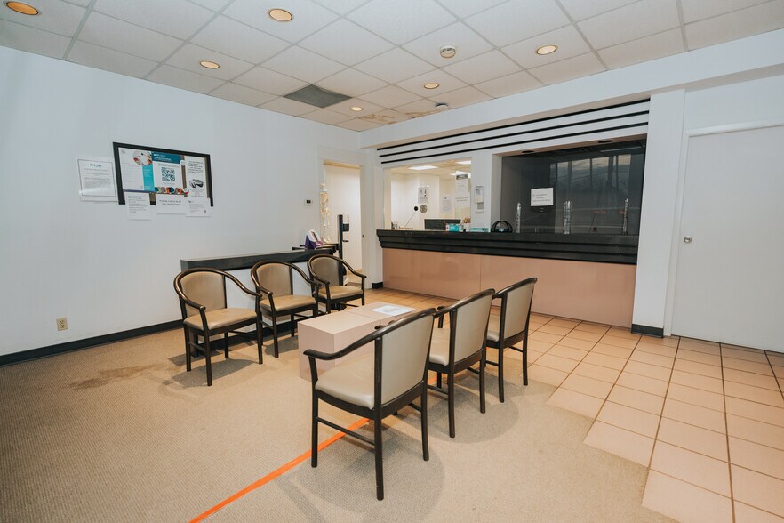 More Photos Of 8675-8679 Granville St, Vancouver Medical For Sale