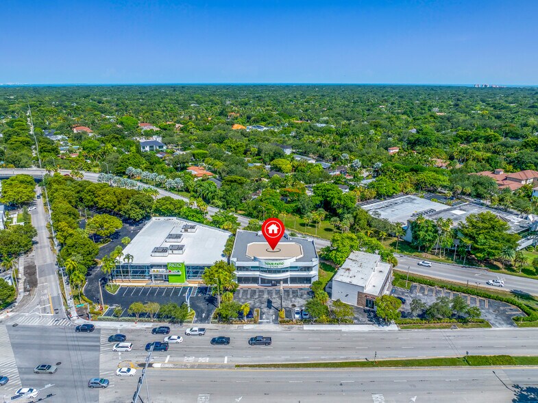More Photos Of 9855 S Dixie Hwy, Pinecrest Freestanding For Lease
