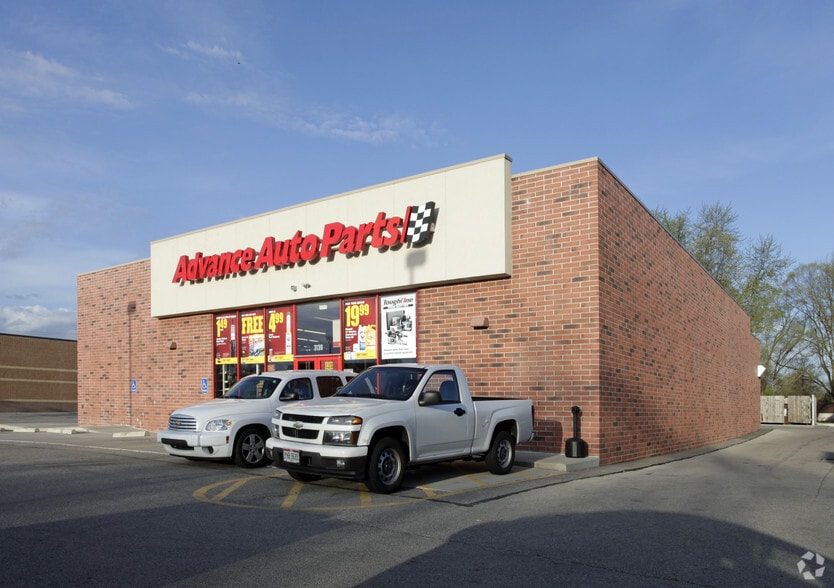 Primary Photo Of 3138-3139 King Rd, Toledo Freestanding For Sale