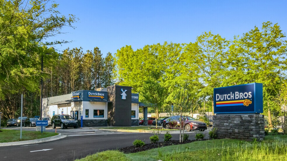 Primary Photo Of 11960 Alabama rd, Woodstock Fast Food For Sale