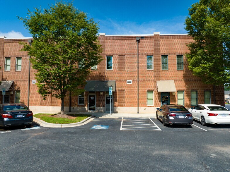 More Photos Of 4520 Mint Hill Village Ln, Mint Hill Medical For Sale