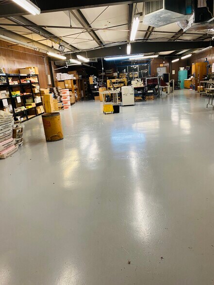 More Photos Of 721 Highway 5 N, Mountain Home Storefront For Sale