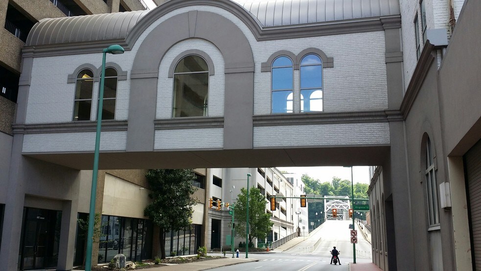 More Photos Of 900 Virginia St E, Charleston Office For Lease