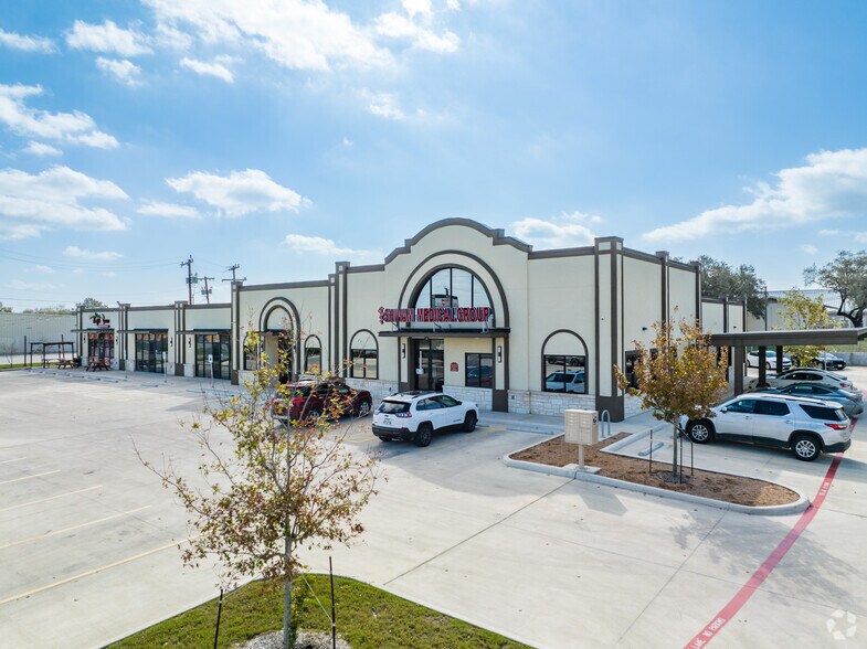 More Photos Of 8518 Culebra Rd, San Antonio Medical For Lease