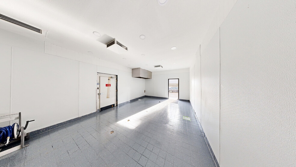 More Photos Of 401 S 6th St, Las Vegas Restaurant For Sale