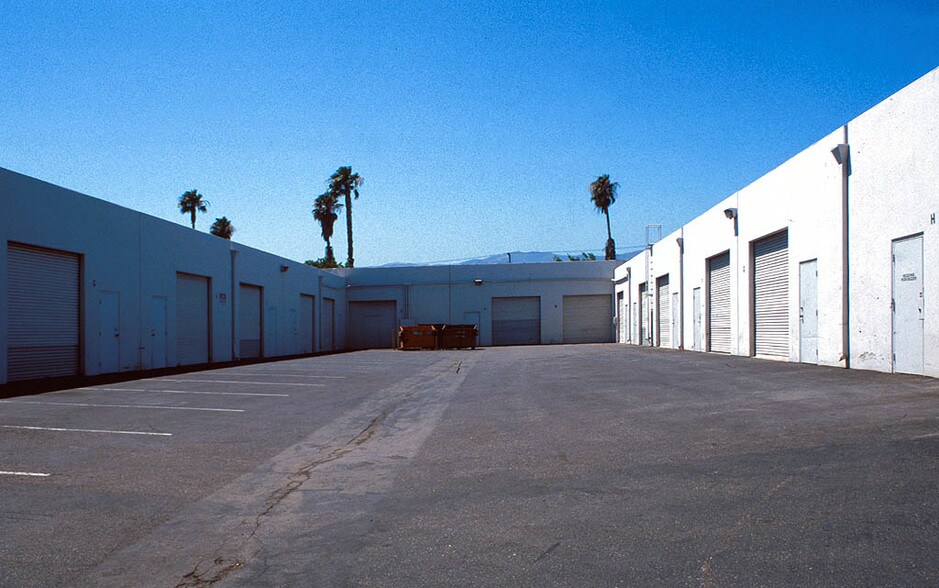 More Photos Of 1485-1499 W Pomona Rd, Corona Unknown For Lease