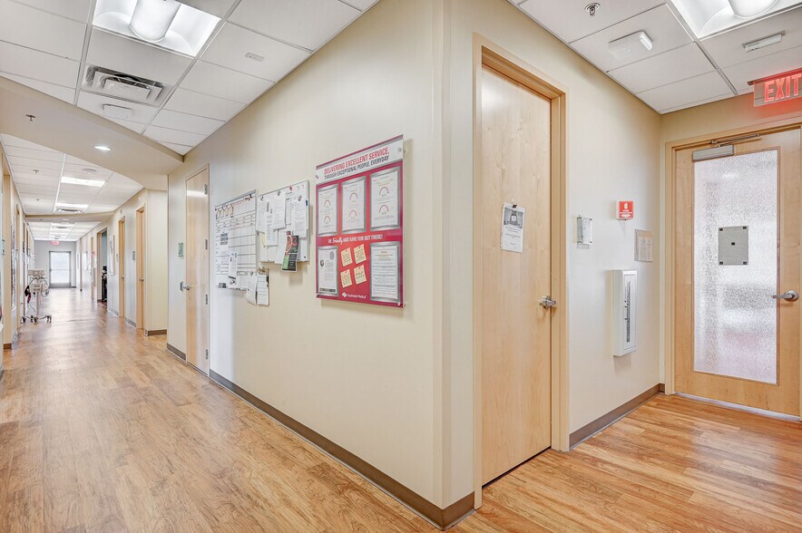 More Photos Of 270 W Lake Mead Pky, Henderson Freestanding For Sale