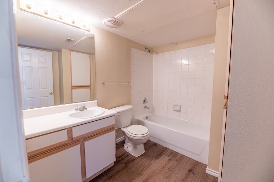 More Photos Of 300 Madison Ave, Childress Apartments For Sale