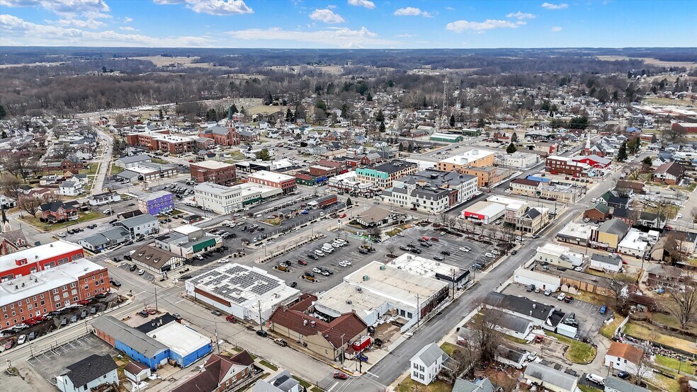More Photos Of 35 S Main St, Batesville Warehouse For Sale