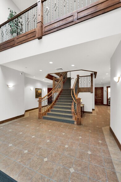 More Photos Of 8915 S 700 E, Sandy Office For Sale