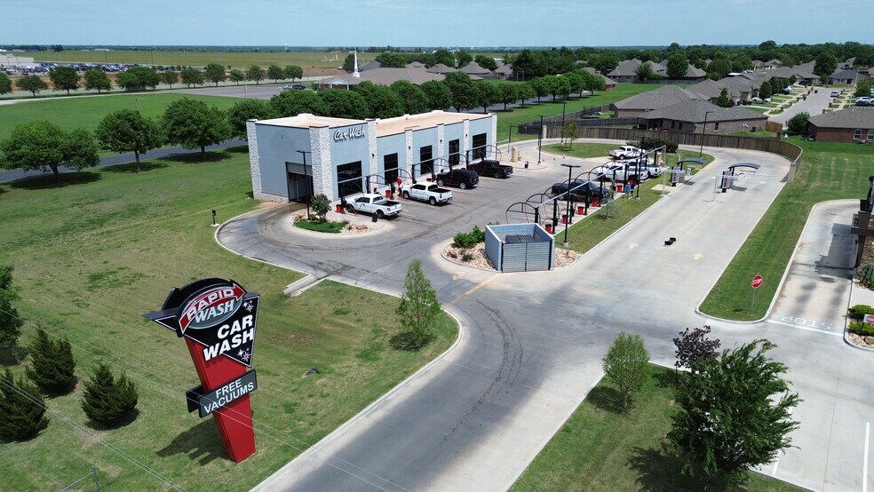 Primary Photo Of 2196 N Main St, Newcastle Carwash For Sale