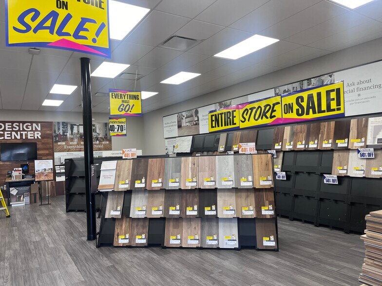 More Photos Of 2801 McKinley Ave, Fort Smith Warehouse For Lease