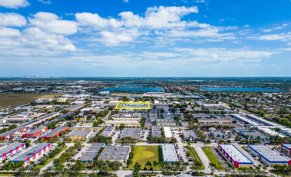More Photos Of 14000-14048 SW 140th St, Miami Warehouse For Lease