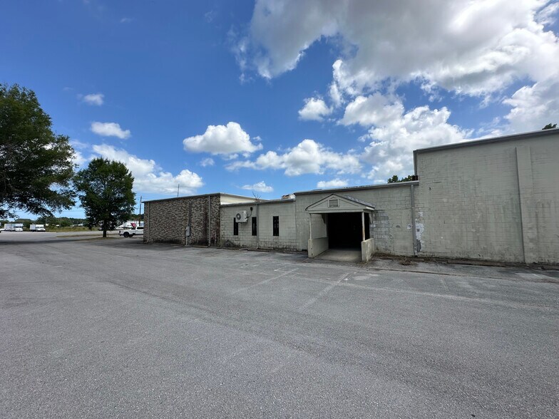 More Photos Of 724 Bell Fork Rd, Jacksonville Office For Lease