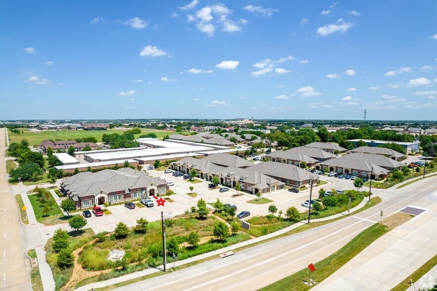 More Photos Of 8668 John Hickman Pky, Frisco Medical For Sale