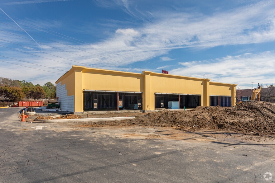More Photos Of 4320 Commerce Rd, Richmond Storefront Retail Office For Lease