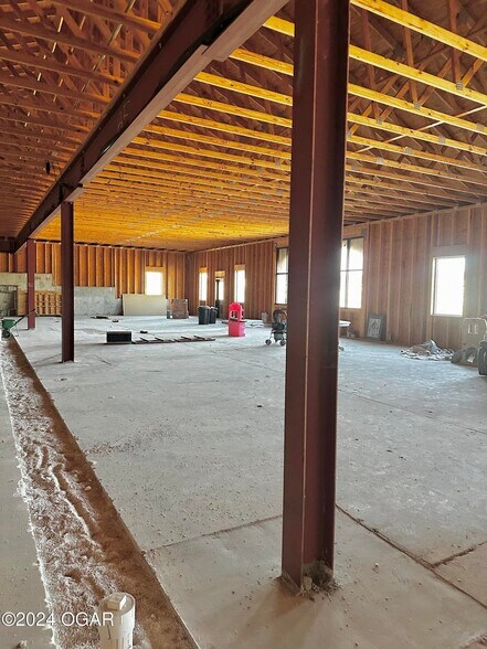 More Photos Of 2702 Cunningham Ave, Joplin Medical For Lease