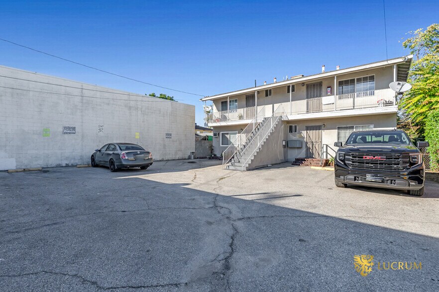 More Photos Of 11311 Burbank Blvd, North Hollywood Apartments For Sale