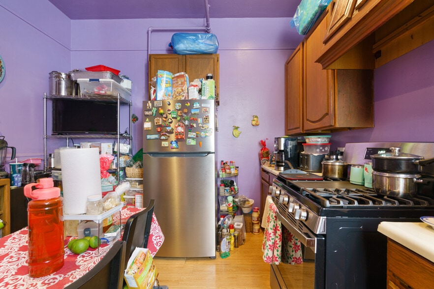 More Photos Of 1114 Bryant St, San Francisco Storefront Retail Residential For Sale