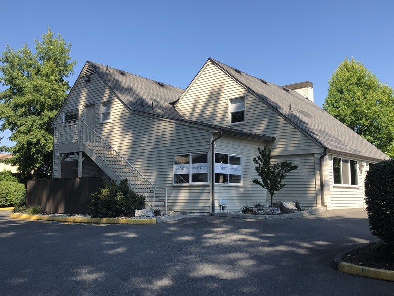 More Photos Of 3806 9th St SW, Puyallup Freestanding For Lease