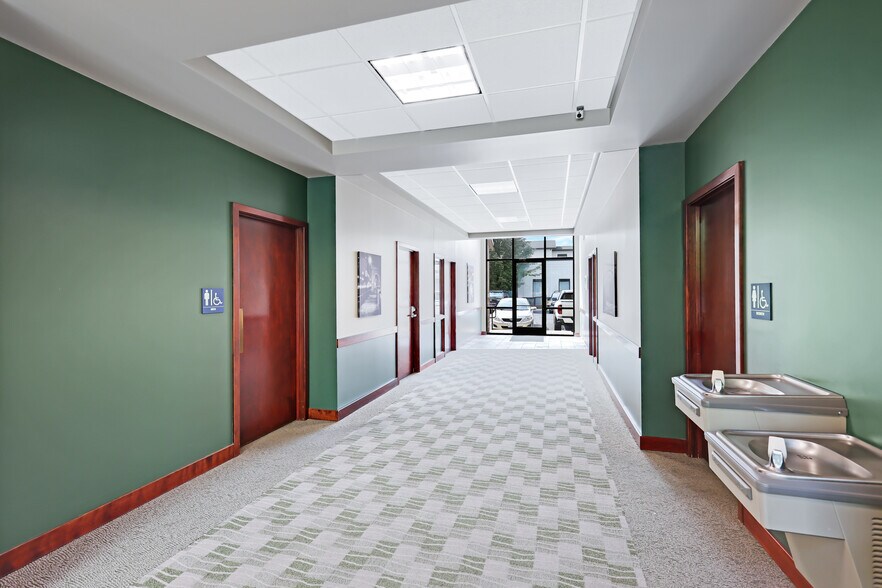 More Photos Of 1131 E Westview Ct, Spokane Medical For Lease