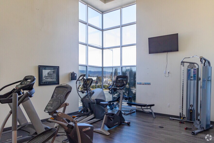 More Photos Of 200 E 10th St, Gilroy Apartments For Lease