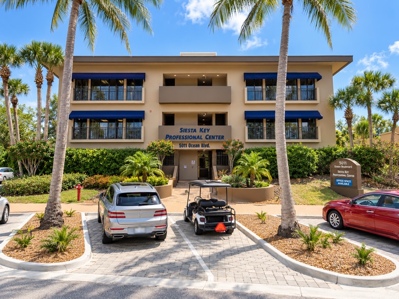 Primary Photo Of 5011 Ocean Blvd, Sarasota Office For Lease