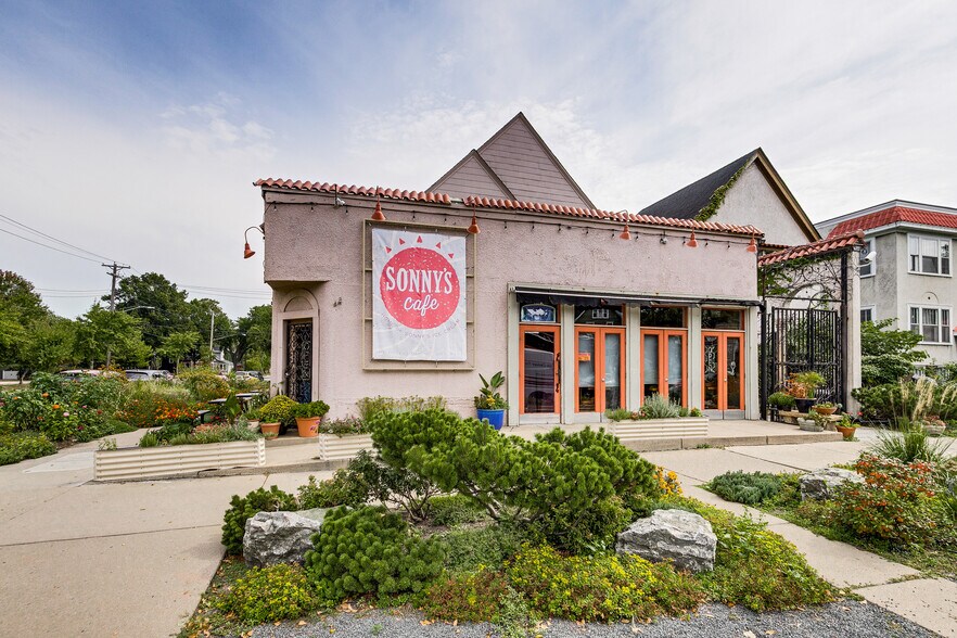 More Photos Of 3401-3405 S Lyndale Ave, Minneapolis Storefront Retail Residential For Sale