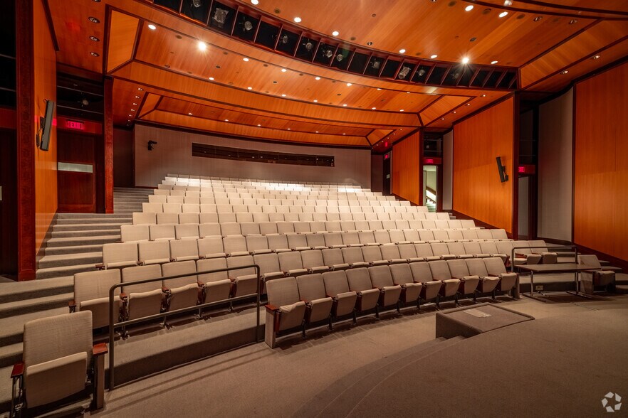 More Photos Of 3 Merck, White House Station Office For Lease