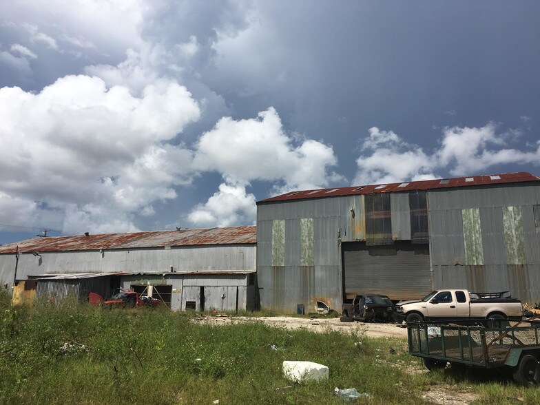More Photos Of 5115 N 47th St, Tampa Industrial For Sale