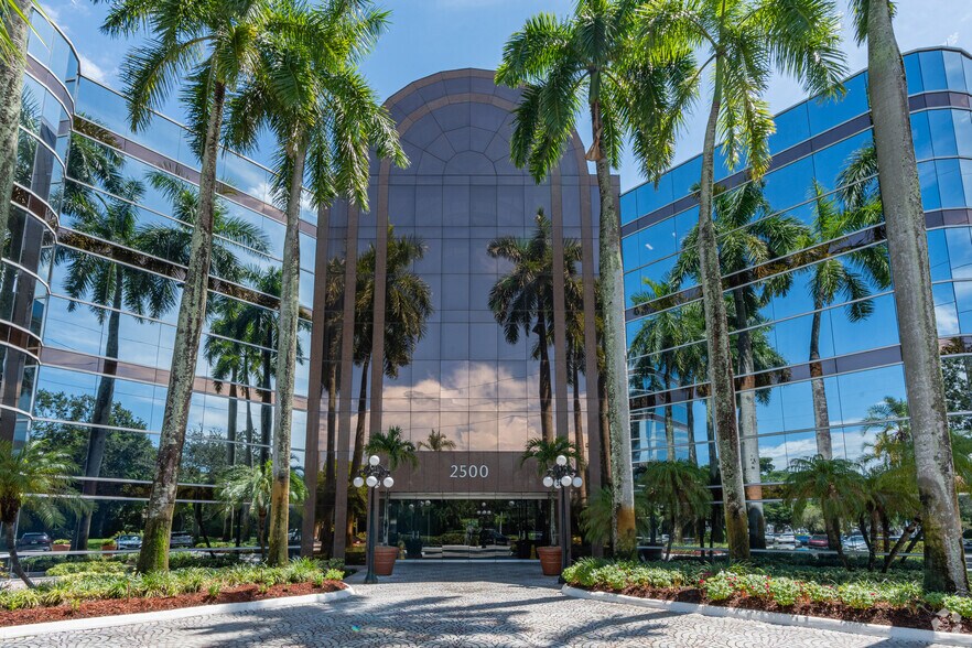 More Photos Of 2500 N Military Trl, Boca Raton Office For Lease
