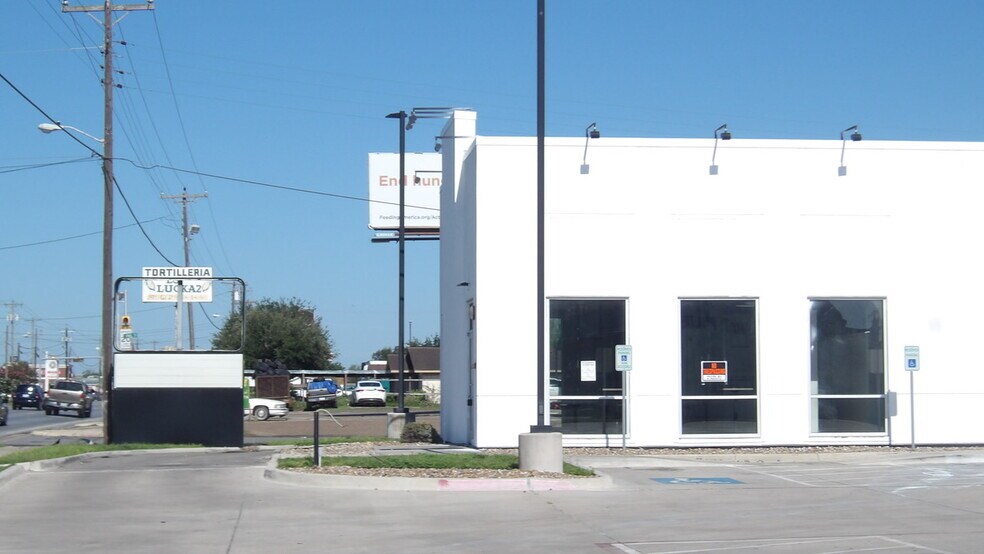 More Photos Of 505 E Edinburg Ave, Elsa Fast Food For Lease