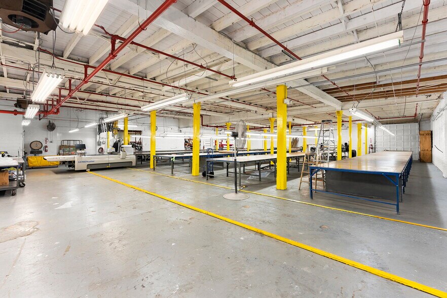 More Photos Of 100-118 John F Kennedy Dr N, Bloomfield Warehouse For Lease