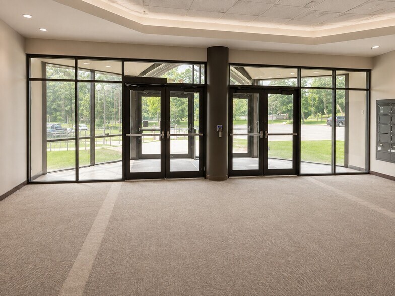 More Photos Of 333 Boul Jean-Paul-Hogue, Saint-jerome Office For Lease