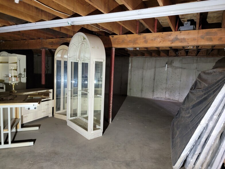 More Photos Of 1575 Thomaston Ave, Waterbury Storefront For Lease