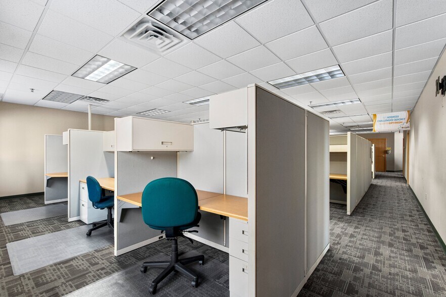 More Photos Of 2980 Walker Dr, Green Bay Office For Sale