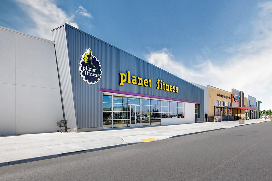 More Photos Of 5710-5802 Road 68, Pasco General Retail For Lease