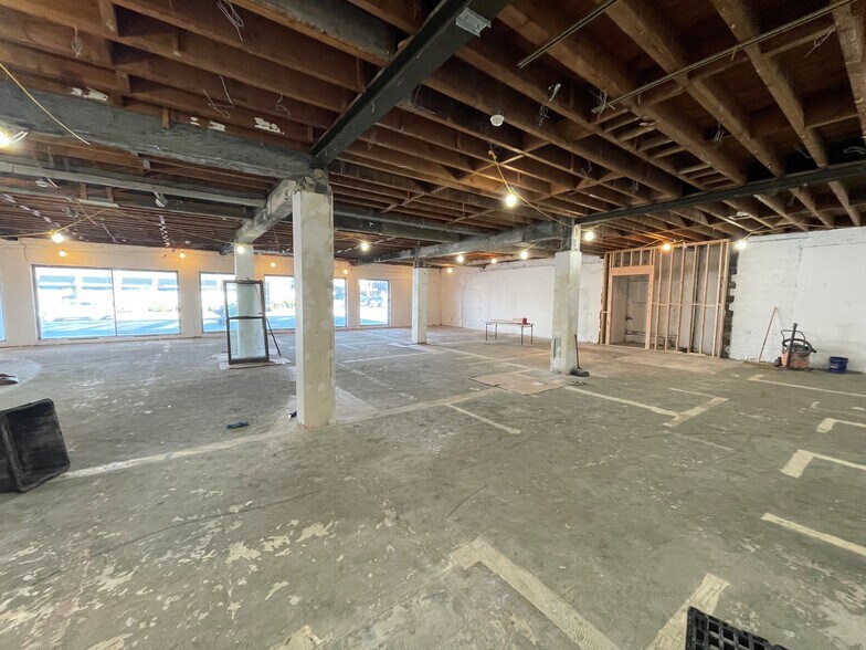 More Photos Of 222 Old Country Rd, Garden City Medical For Lease