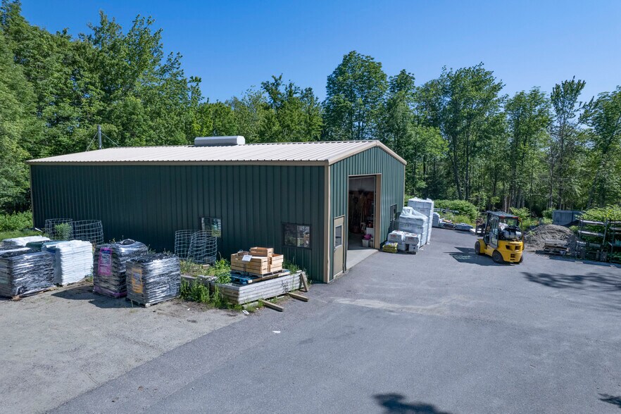 More Photos Of 48 South, Blue Hill Garden Center For Sale