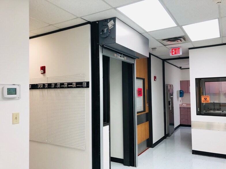 More Photos Of 2105 Jackson St, Houston Office For Lease