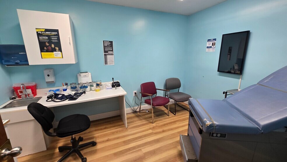 More Photos Of 12655 Seneca Rd, Irving Medical For Sale