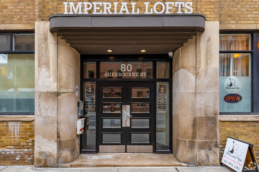 Primary Photo Of 80 Sherbourne St, Toronto Apartments For Sale
