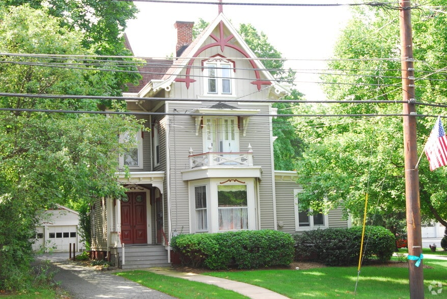 More Photos Of 331 Main St, Chatham Freestanding For Sale